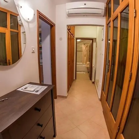 Apartment With A Parking Space Banjole, - 17398 *