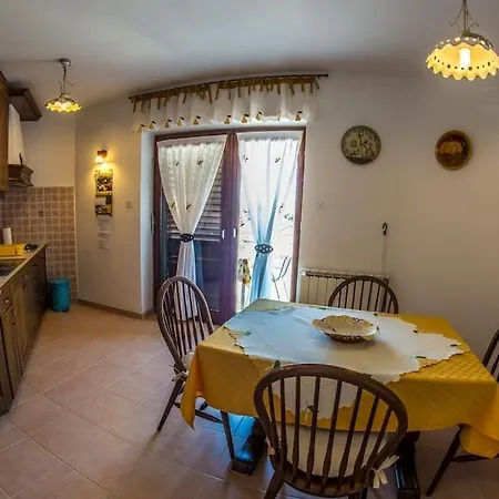 With A Parking Space Banjole, - 17398 Apartment *