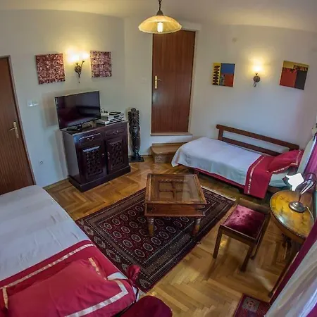 Apartment With A Parking Space Banjole, - 17398