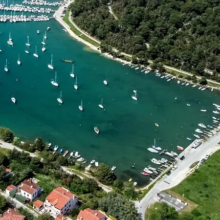 아파트 With Parking Space Banjole, - 17398 풀라