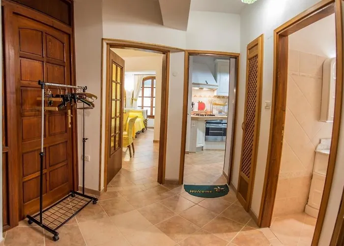 With Parking Space Banjole, - 17398 아파트