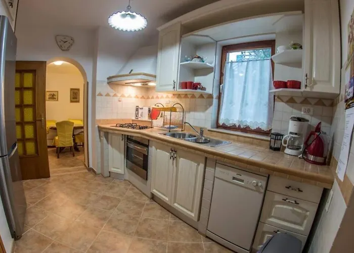 With Parking Space Banjole, - 17398 *