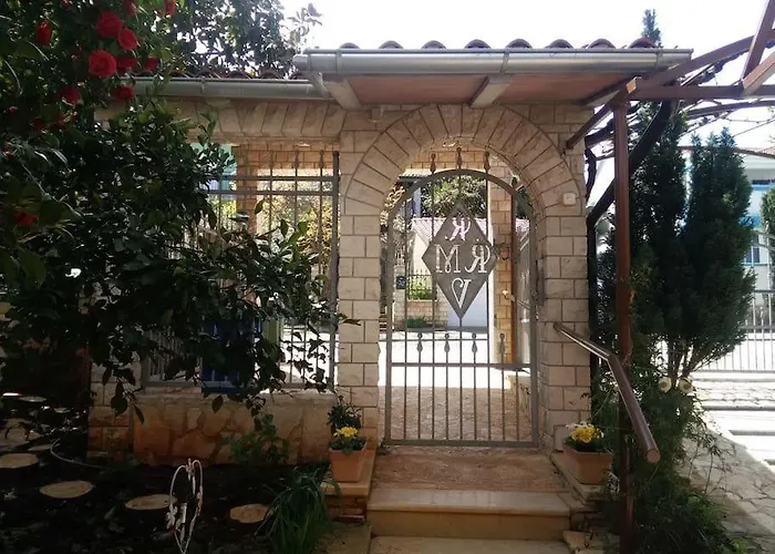 아파트 With Parking Space Banjole, - 17398 *